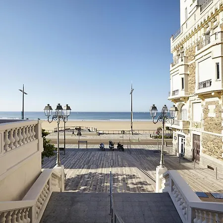 Le Miramar - 1 Etoile Face *