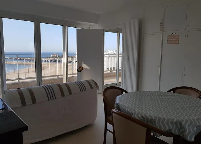 Le Miramar - 1 Etoile Face *