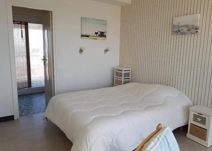 Appartement Le Miramar 1 Etoile Face *